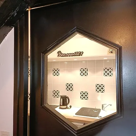 Appartement Le Coeur Du Centre Historique Refait A Neuf Honfleur